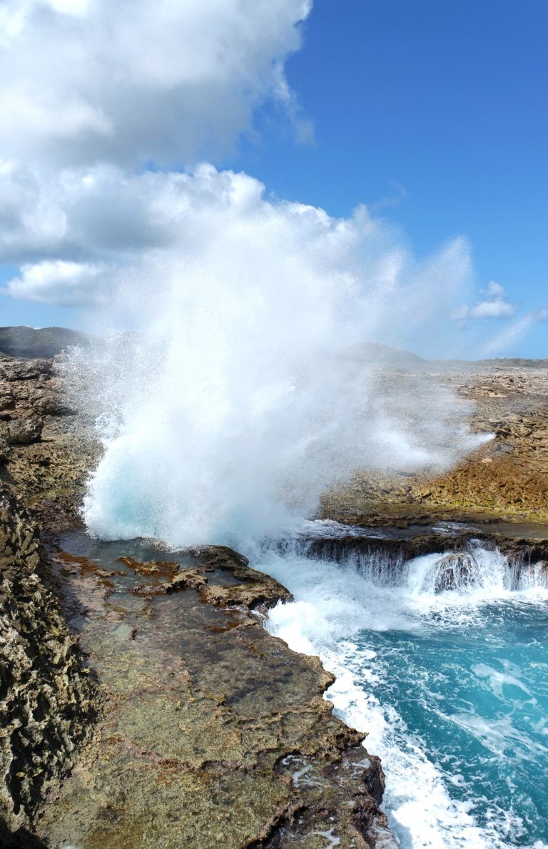Waves crashing at Boka Pistol in Shete Boka National Park, Curaçao